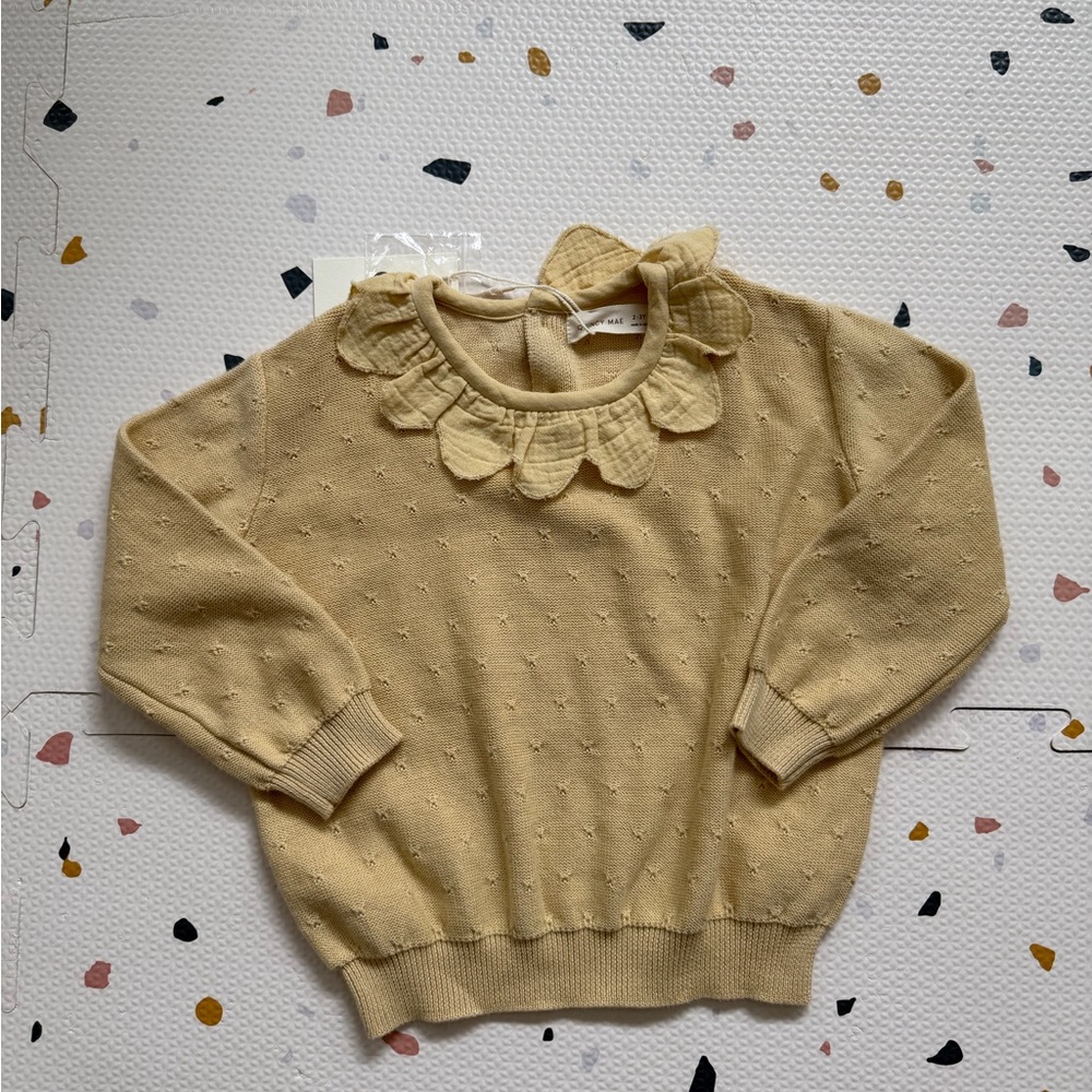 NWT Quincy Mae Girls' Yellow Knit Sweater with Petal Collar 2-3